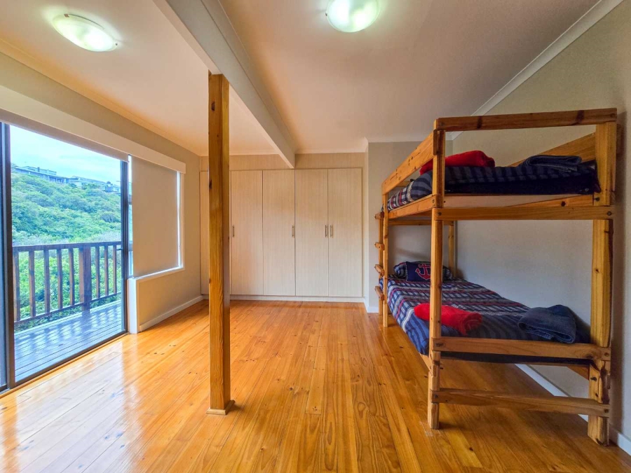 6 Bedroom Property for Sale in Nature On Sea Western Cape